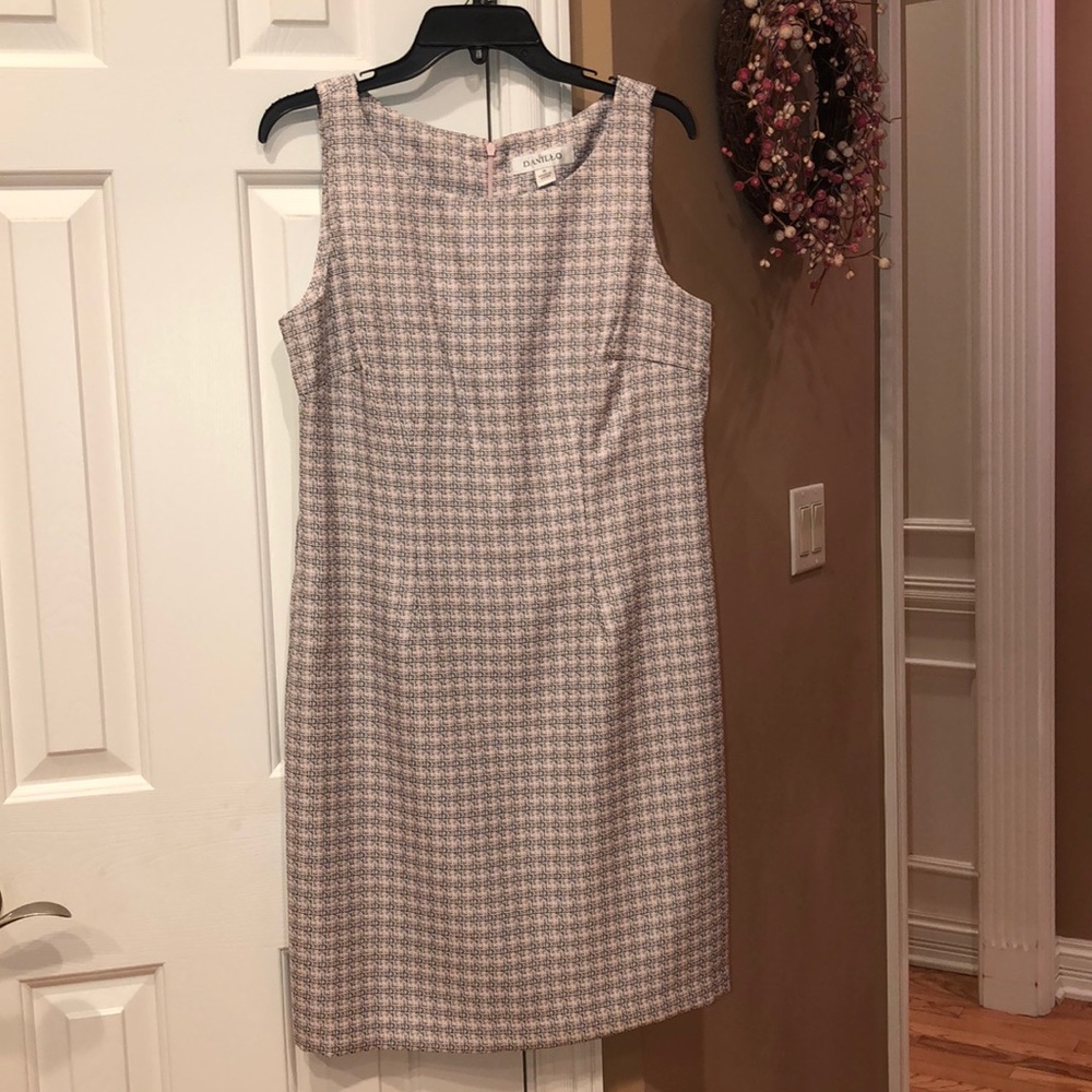 DRESS 👗 - Picture 4 of 5